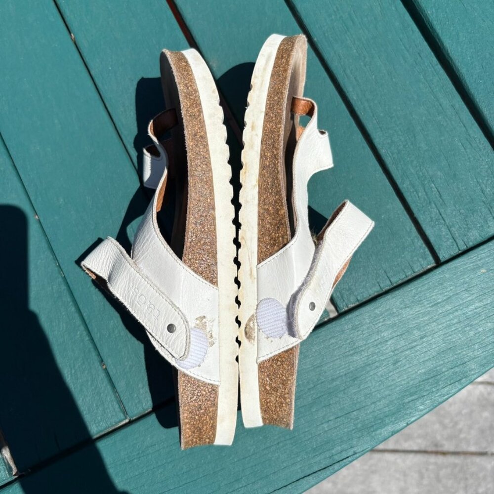Taos Lola White Sandal - Picture 7 of 7